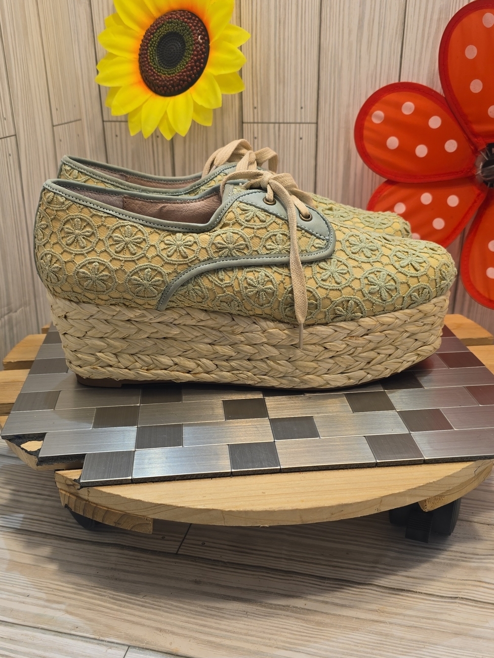Farylrobin Lace Espadrille Platform Flats